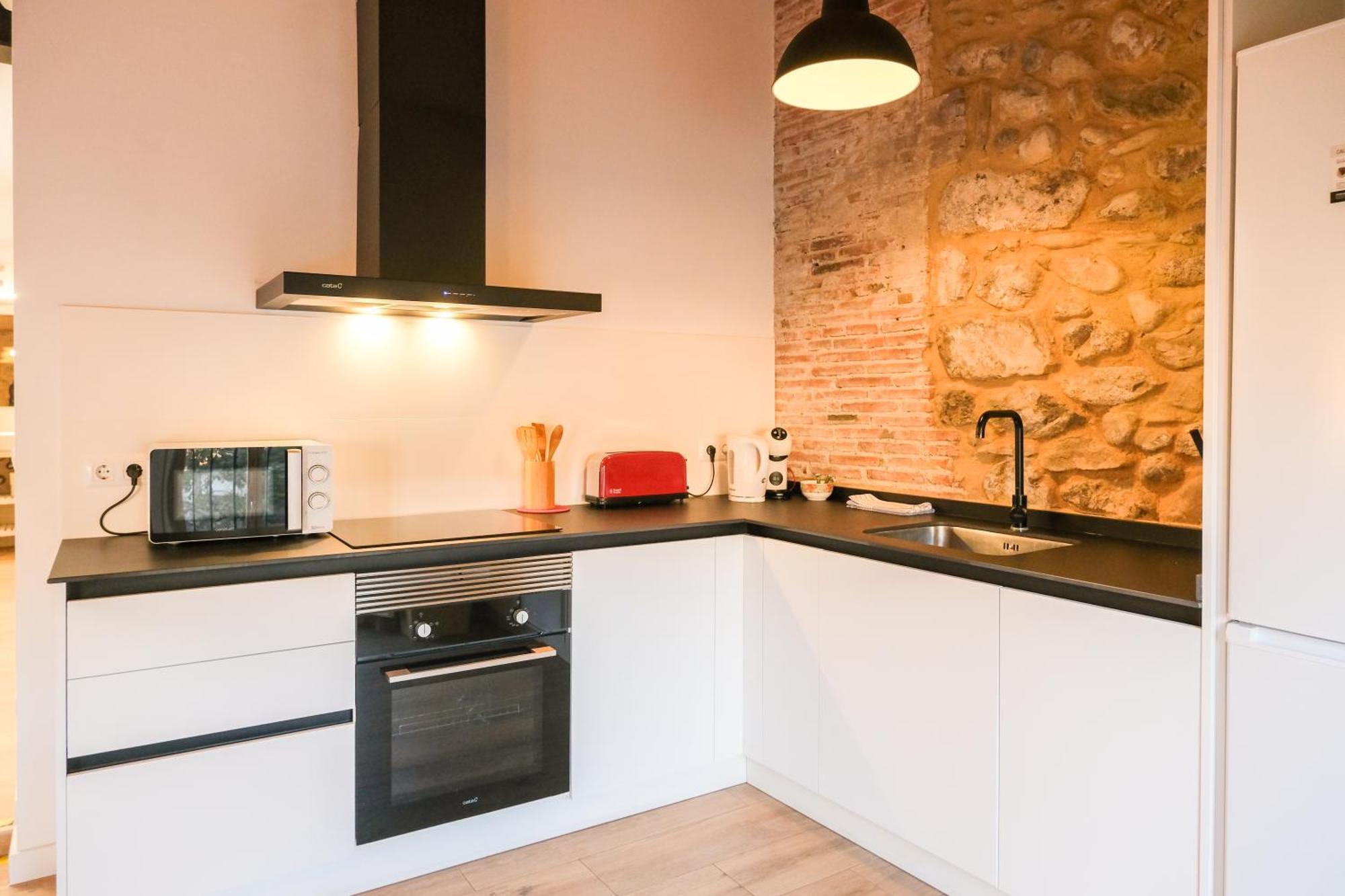 Ganganell Atic Apartamento Con Terraza En Besalu Ngoại thất bức ảnh