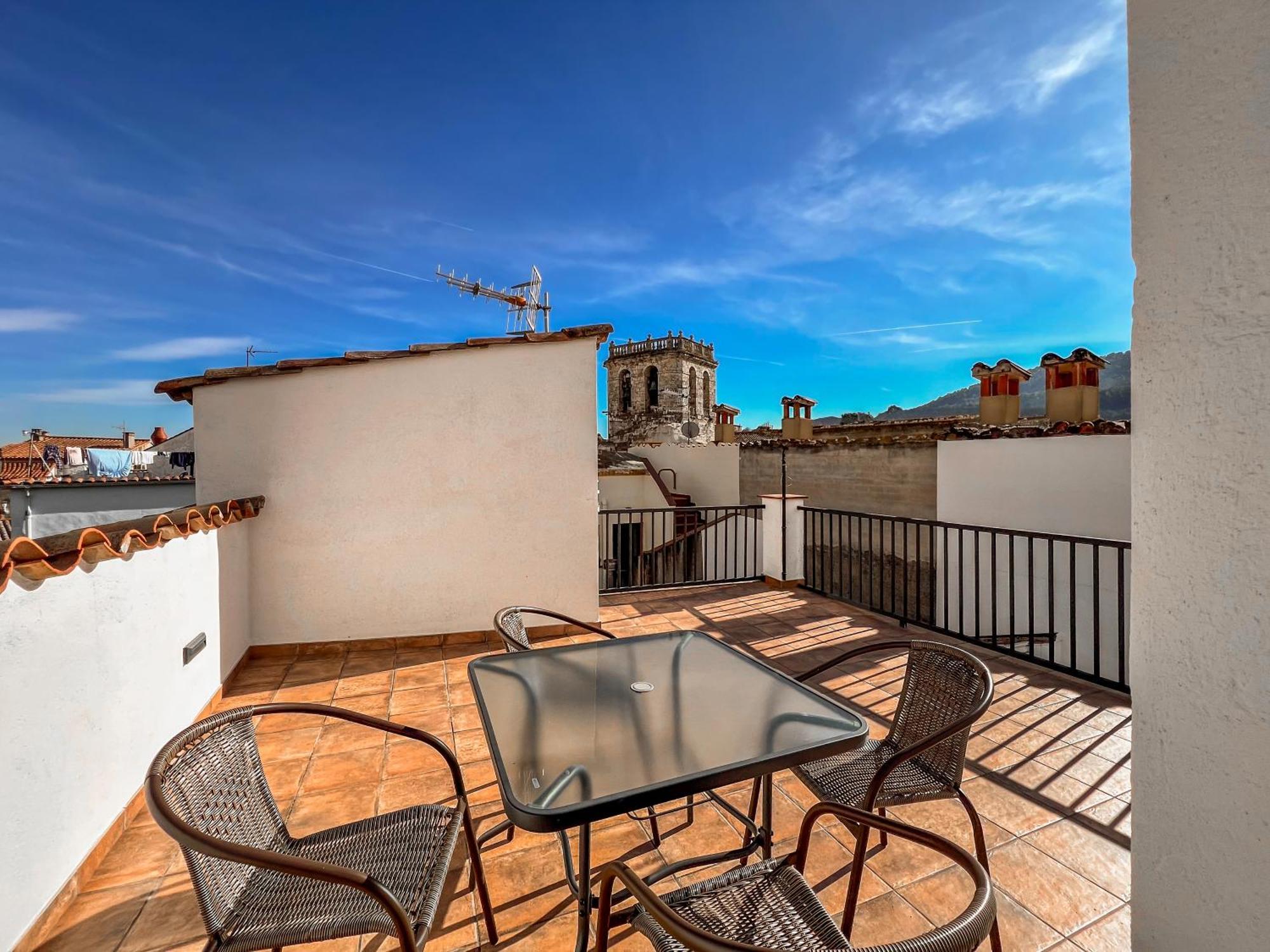 Ganganell Atic Apartamento Con Terraza En Besalu Ngoại thất bức ảnh