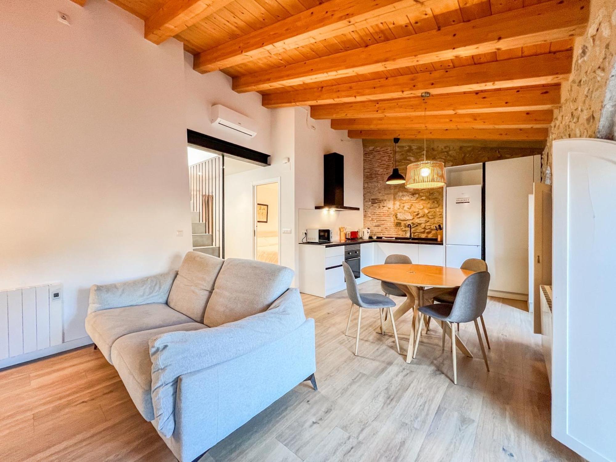 Ganganell Atic Apartamento Con Terraza En Besalu Ngoại thất bức ảnh