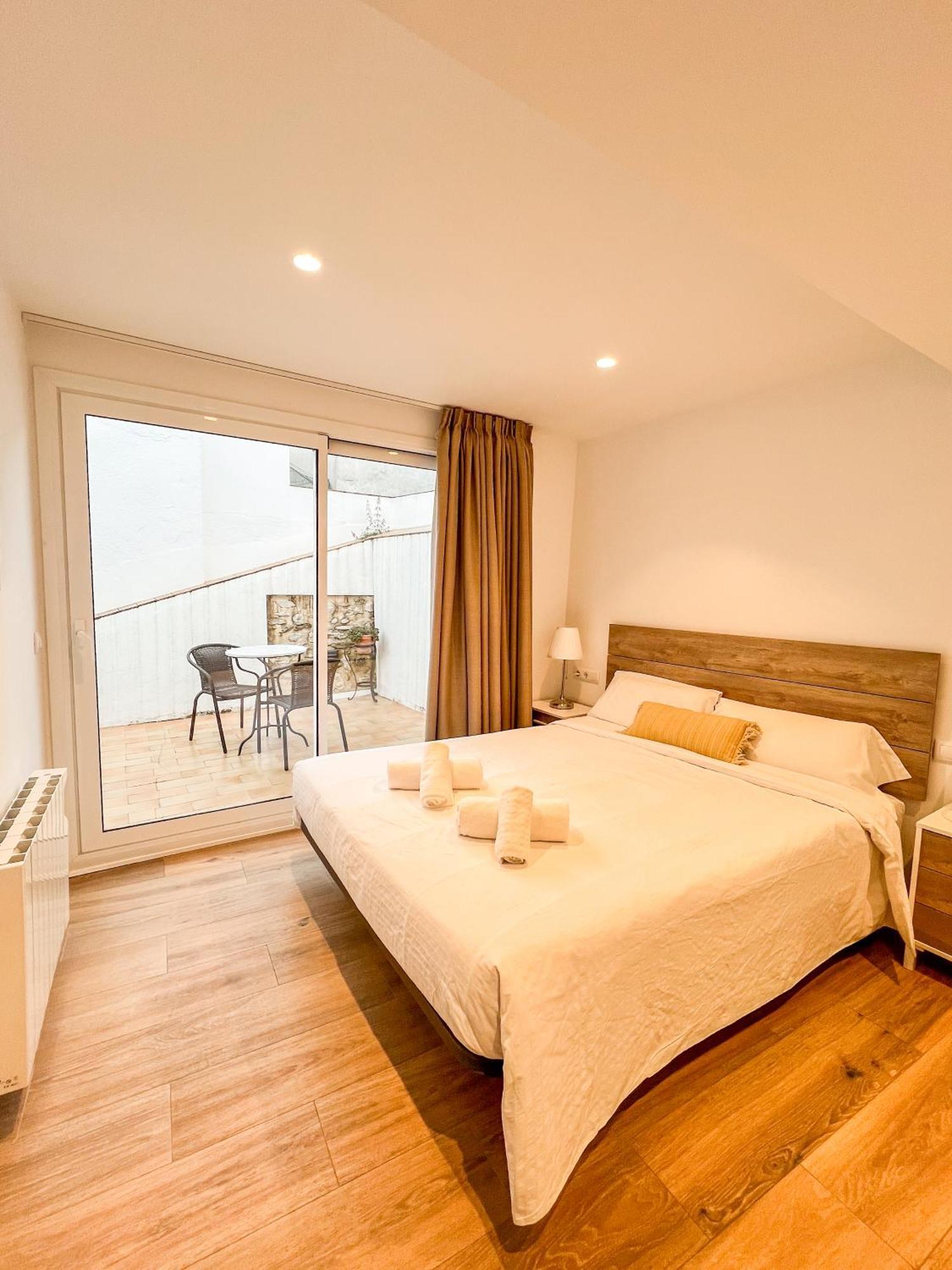 Ganganell Atic Apartamento Con Terraza En Besalu Ngoại thất bức ảnh